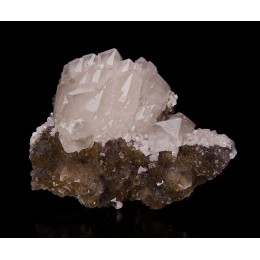 Calcite on Fluorite Moscona Mine M04648